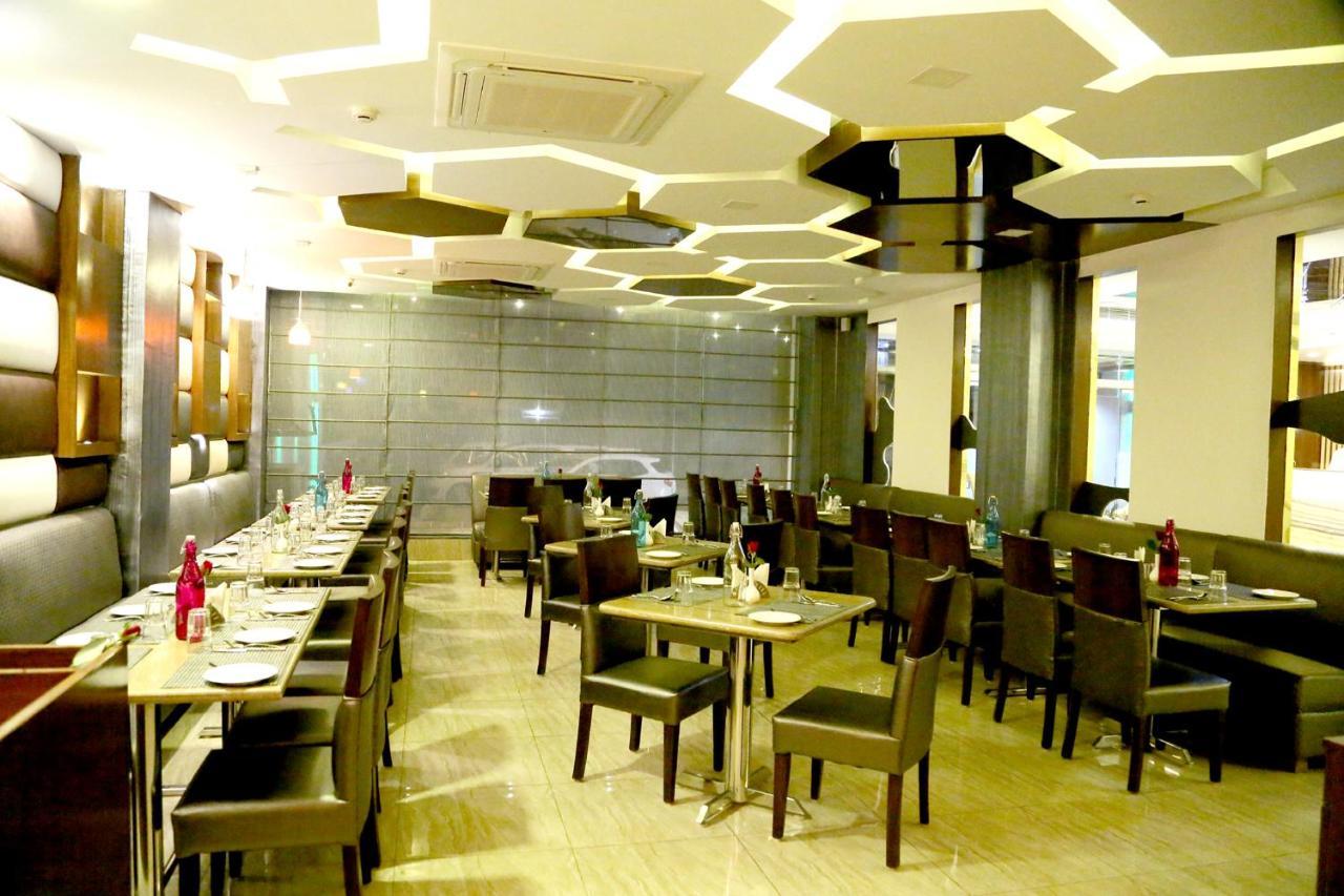 Hotel S C Residency Zirakpur Exteriér fotografie