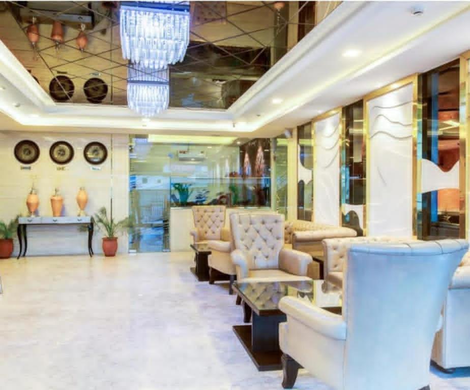 Hotel S C Residency Zirakpur Exteriér fotografie