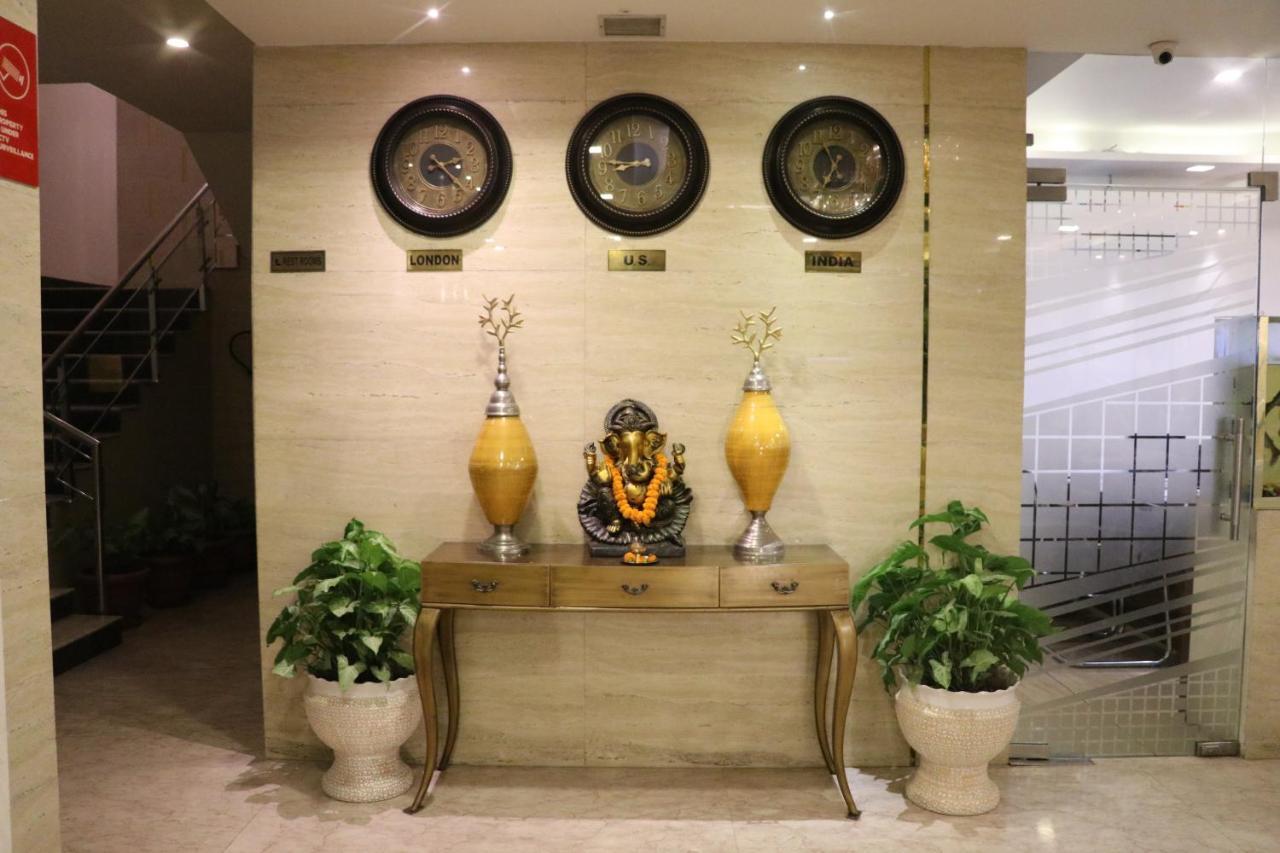 Hotel S C Residency Zirakpur Exteriér fotografie