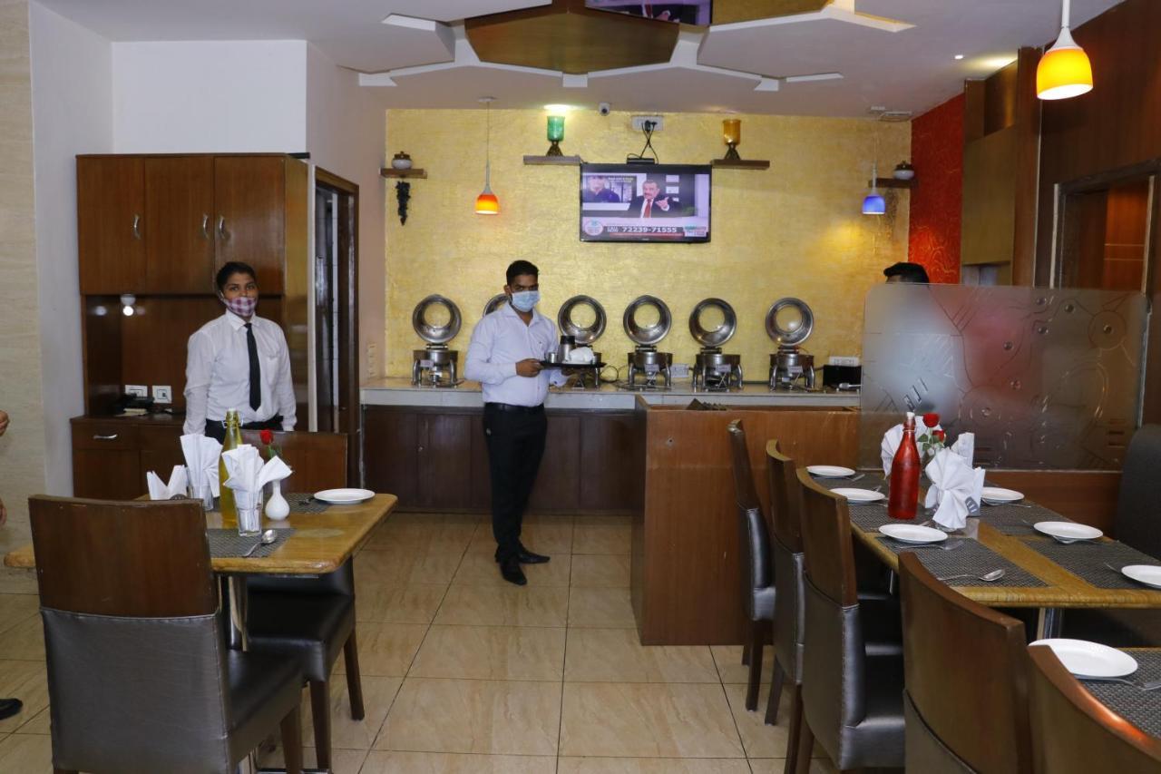 Hotel S C Residency Zirakpur Exteriér fotografie